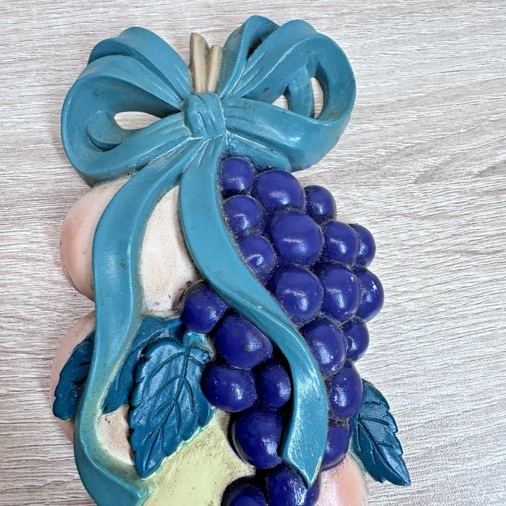 Vintage Homco Grapes Cherries Bow Fruit Wall Plaque Kitchen Decor 1988 - Picture 3 of 8